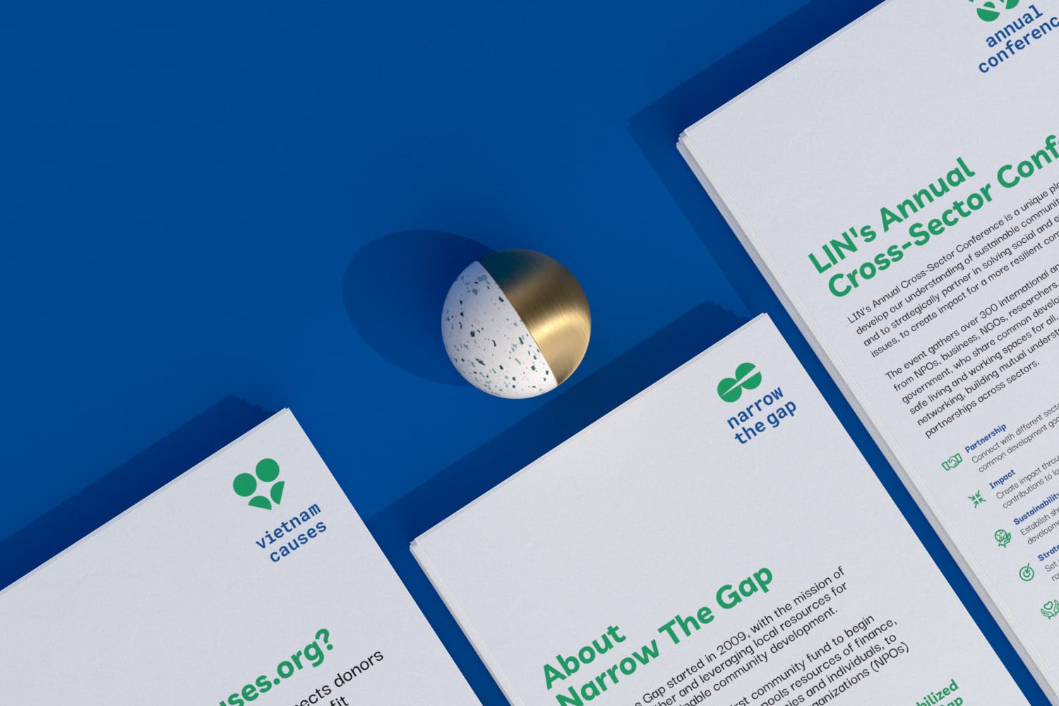 brochure-close.up