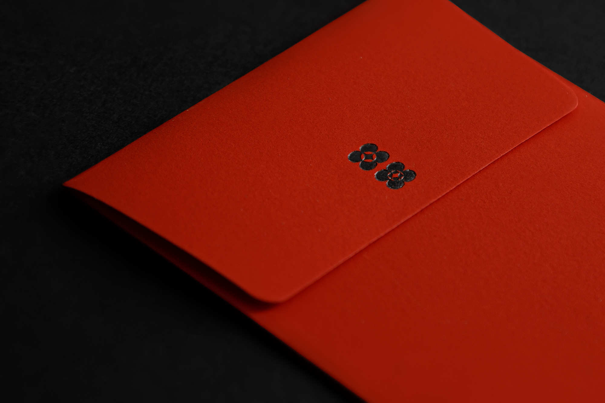 red envelop details