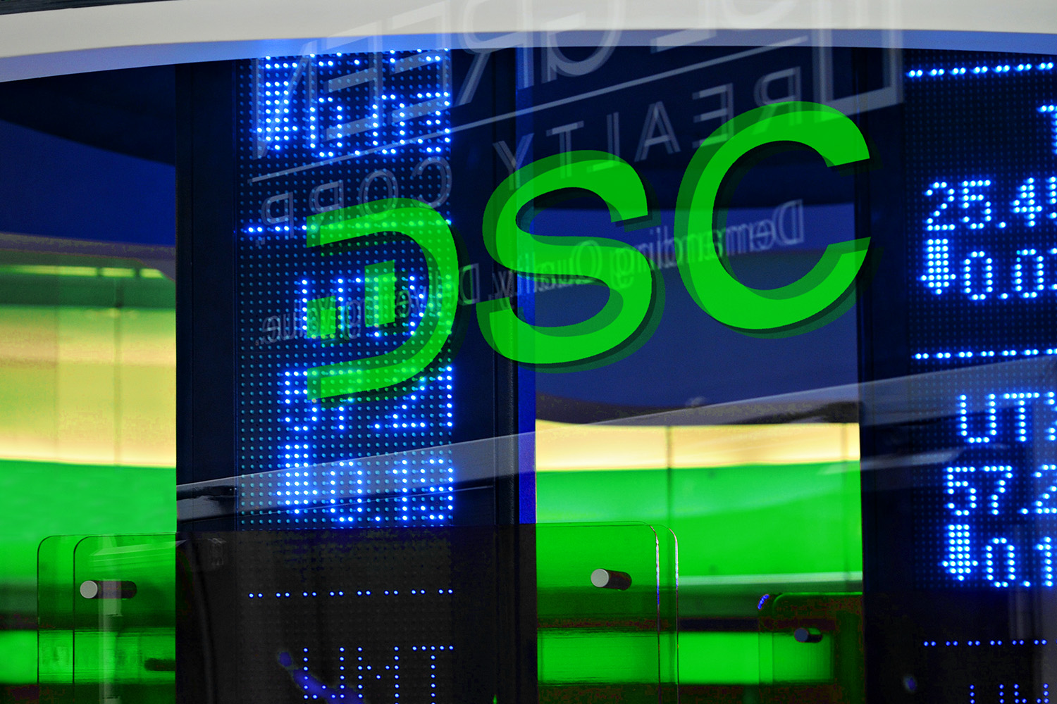 DSC Indoor signage reflecting on digital board