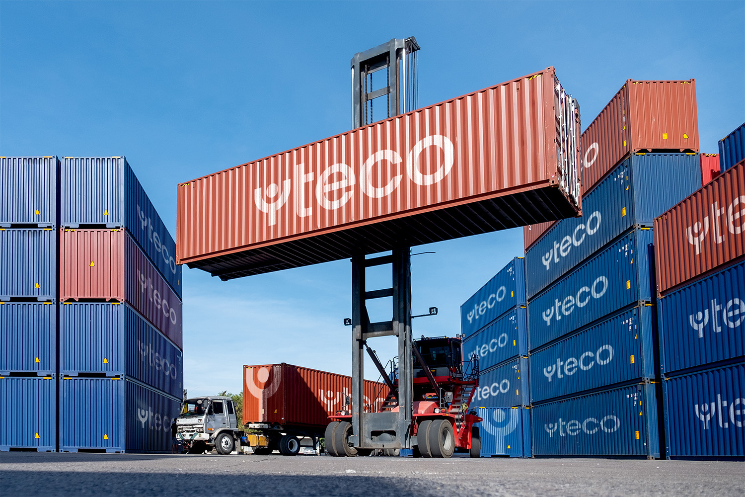 YTECO containers design mockup