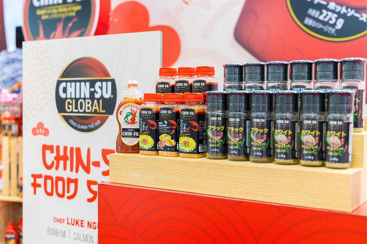 Vietnamese specialty seasoning grains and powders, distilling regional ingredients