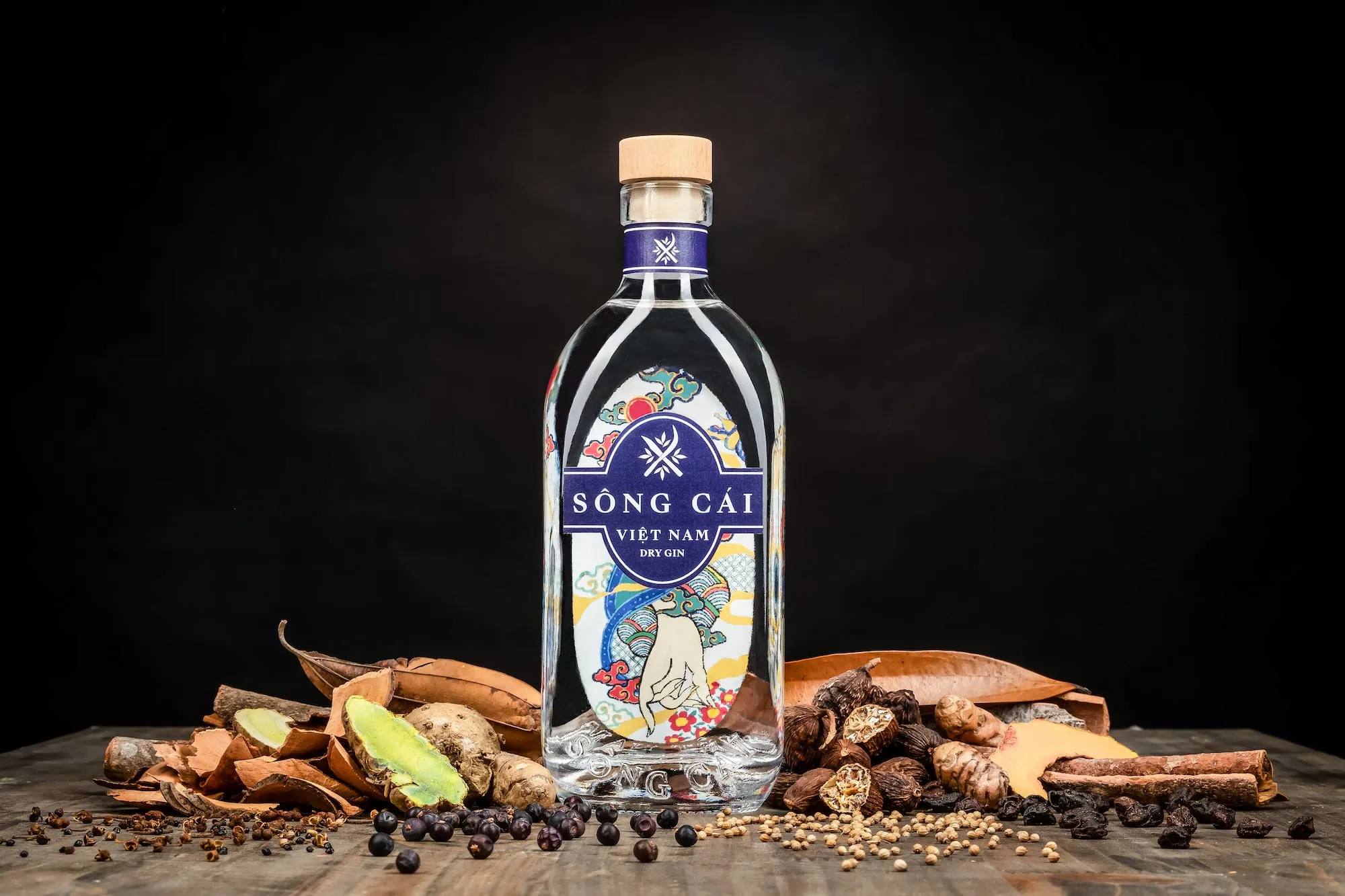 Sông Cái Việt Nam Gin – Thăng hoa cùng bản sắc Việt Sông Cái Việt Nam Gin – Thăng hoa cùng bản sắc Việt